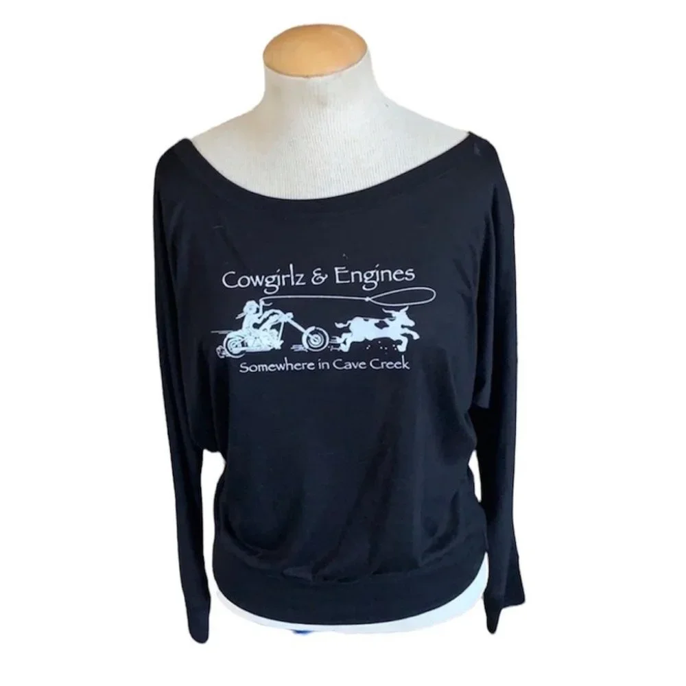 Cowgirz and Engines Tee - Picture 1 of 6